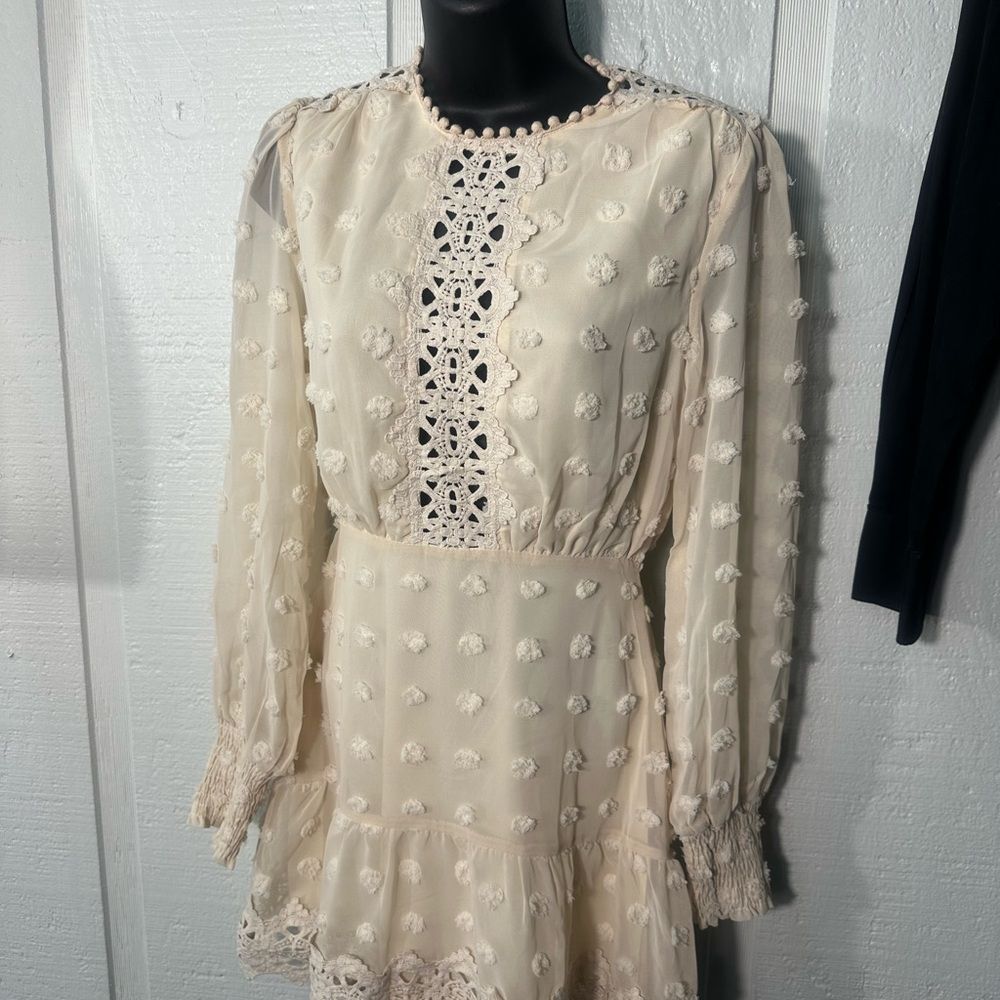 Lulus Beige Long Sleeve Dress Size XXS EUC - Picture 2 of 9